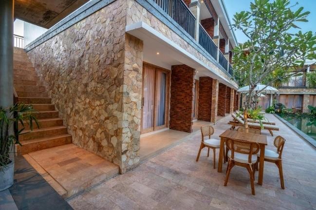 Boutique hotel building exterior